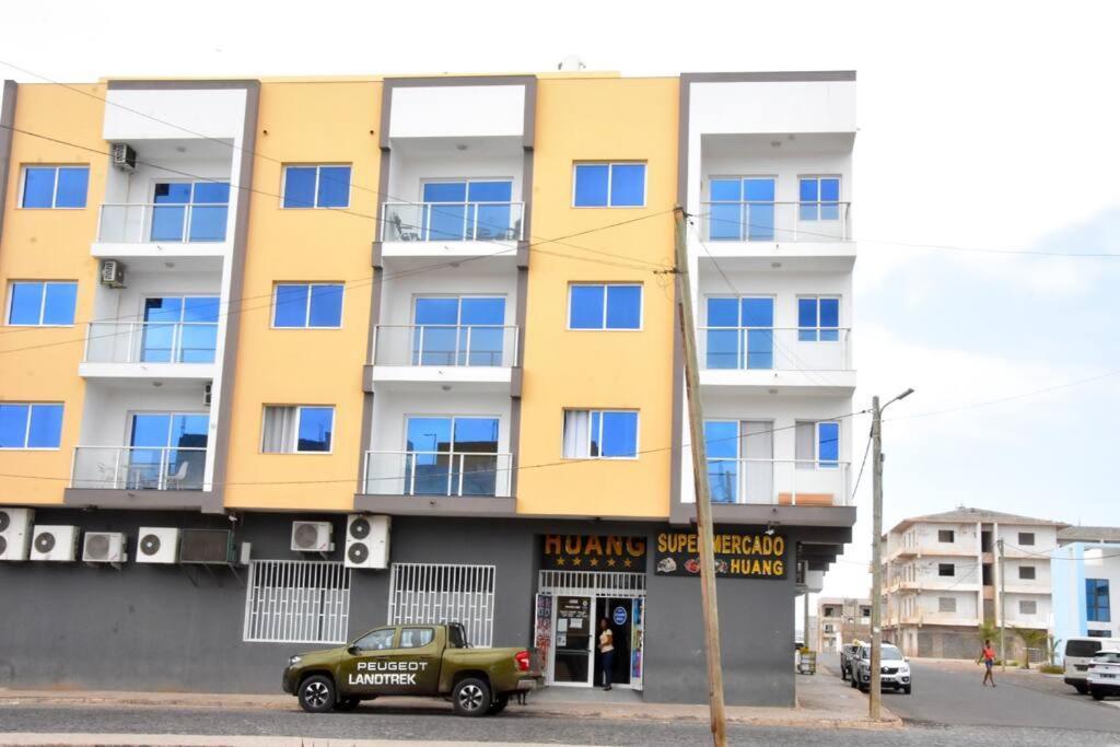 Lovely - Luxury 3 Bedrooms 500M From The Beach. Santa Maria Buitenkant foto